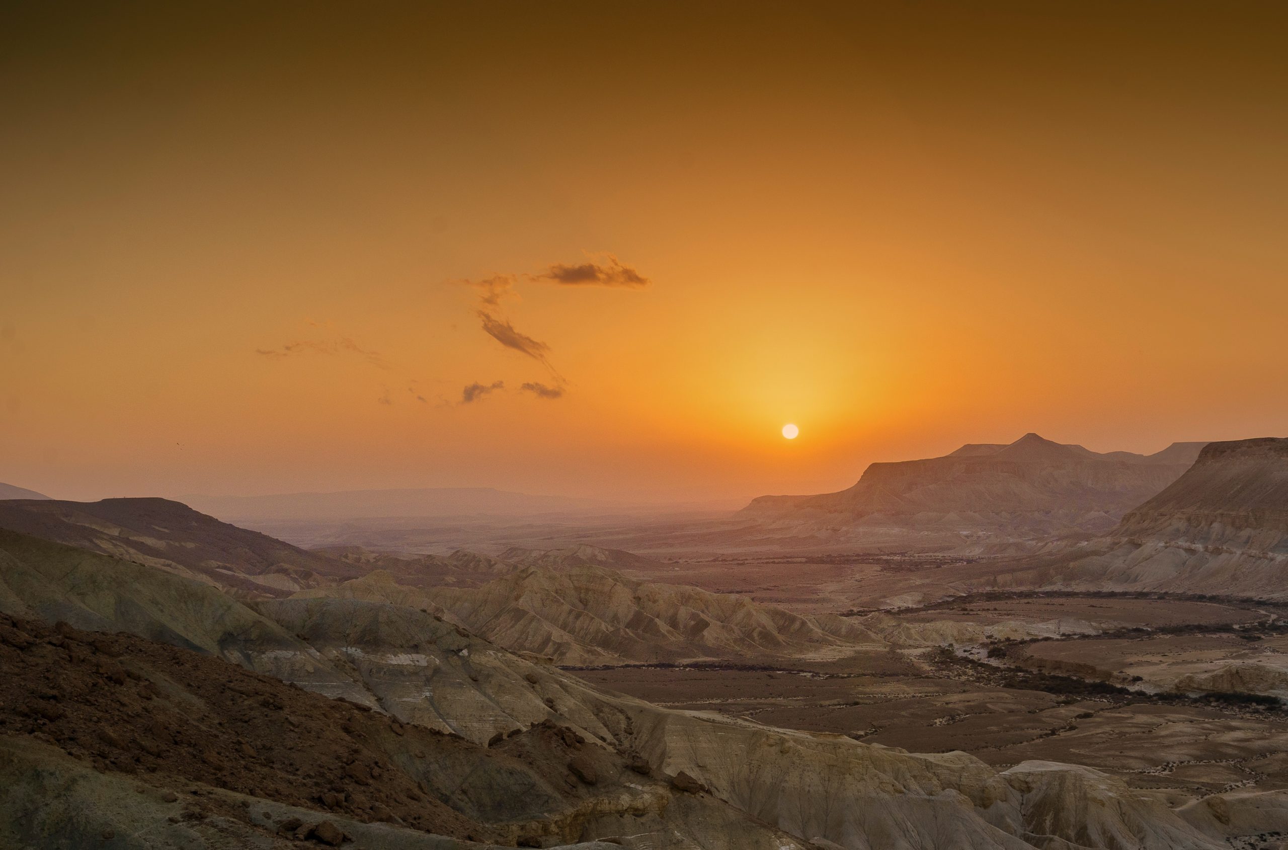 El sol sobre el desierto del Negev, desde Sde Boker, municipio de Israel. Foto: Creative Commons.