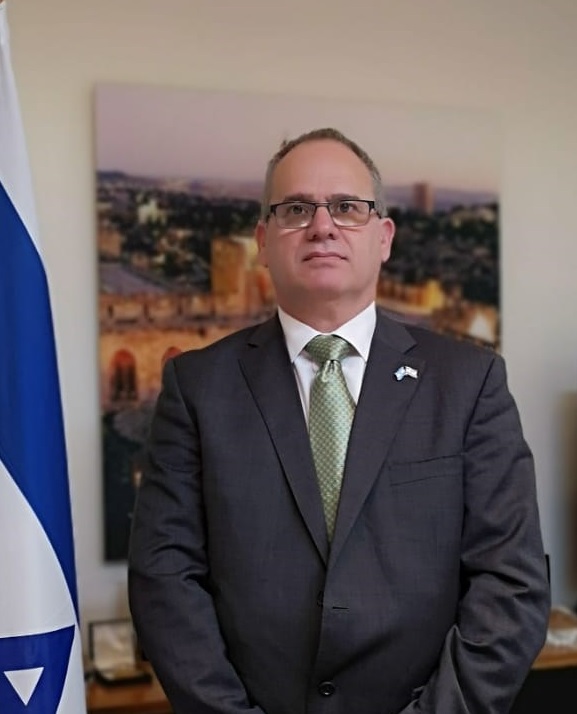 El embajador israelí, Eyal Sela, participó del acto por el 75° aniversario de la Independencia de Israel junto a políticos argentinos. Foto: Embajada de Israel en Argentina.