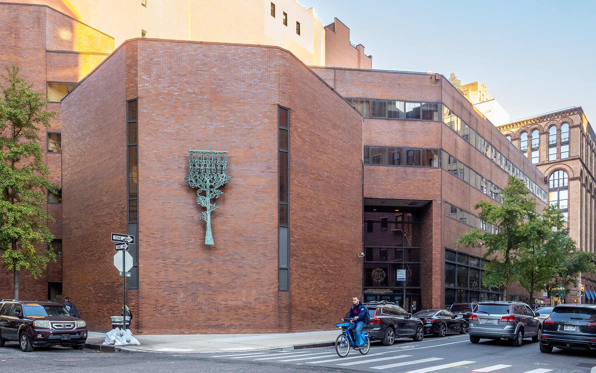 Sede del HUC-JIR, la entidad encargada de llevar a cabo este proyecto que busca celebrar la diversidad cultural y lingüística del judaísmo. Foto: Ajay Suresh/Hebrew Union College-Jewish Institute of Religion.