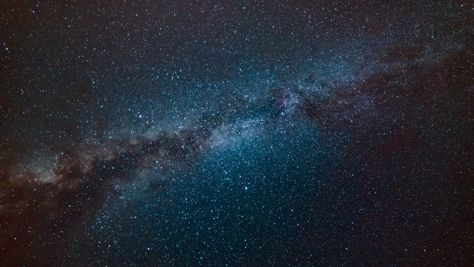 Imagen del espacio, la vía láctea durante la noche. Foto: Hristo Fidanov/Pexels.