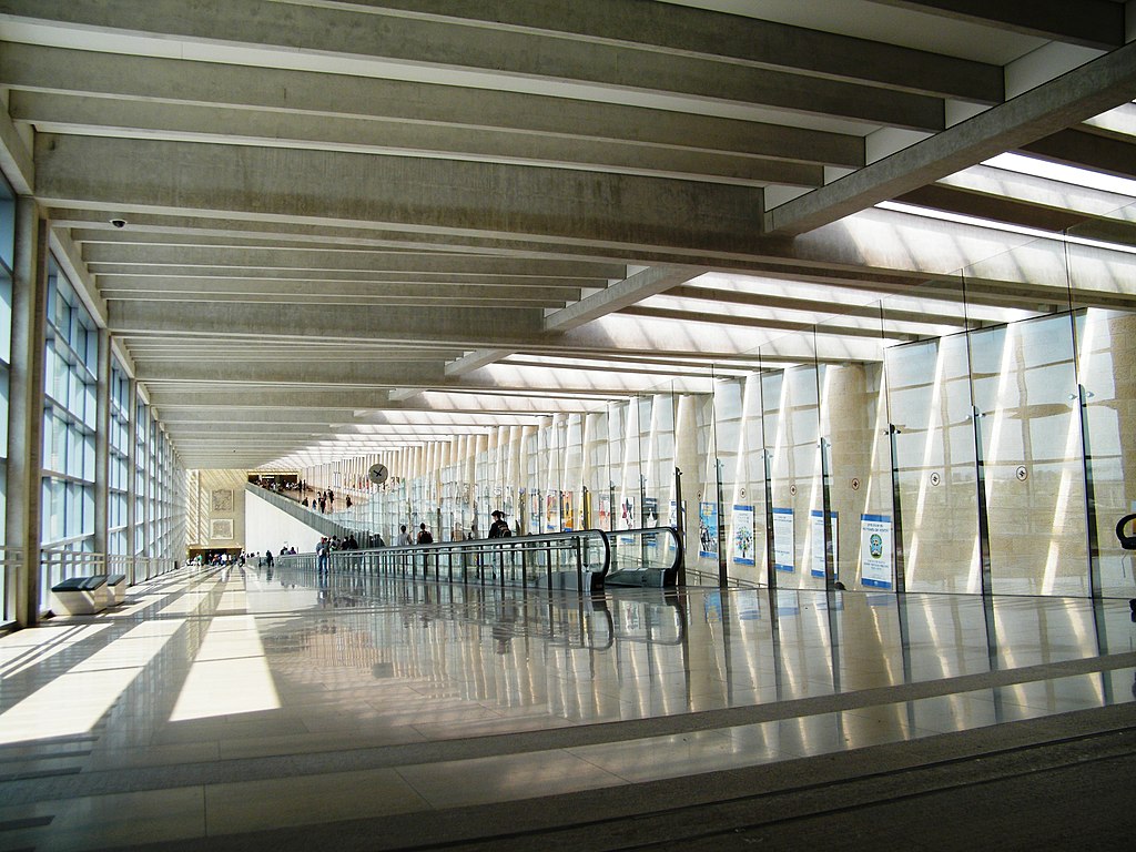 El Aeropuerto Internacional Ben Gurión, la vía de entrada de muchos inmigrantes a Israel. Foto: Sarah Stierch/CC BY 4.0 via Wikimedia Commons.