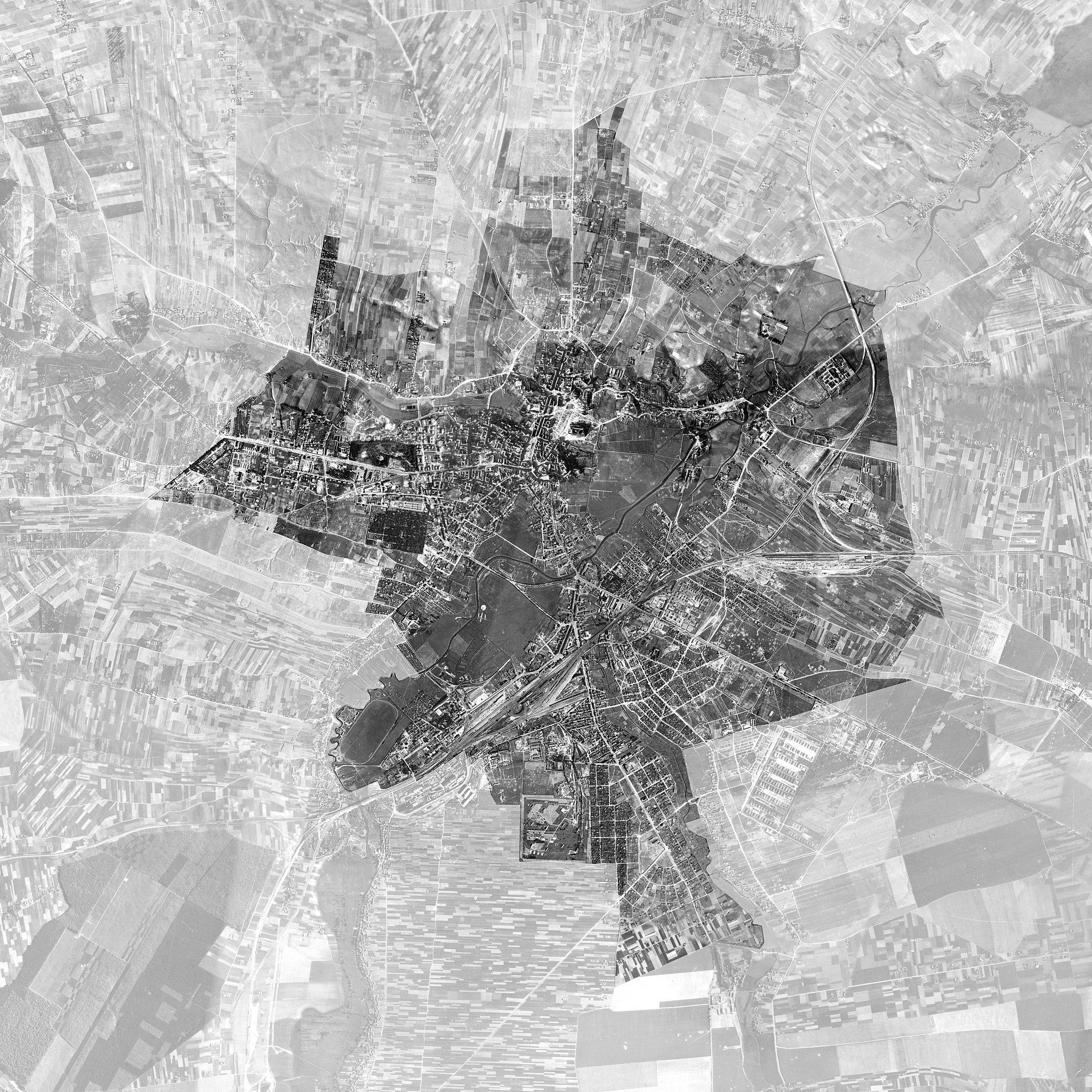 Foto: Imágenes aéreas de Lublin, Polonia, tomadas por la Luftwaffe en 1944. Las imágenes originales se obtuvieron de la Administración Nacional de Archivos y Registros, College Park, MD. Foto: Jakub Kuna/ CC BY-SA 4.0 via Wikimedia Commons.