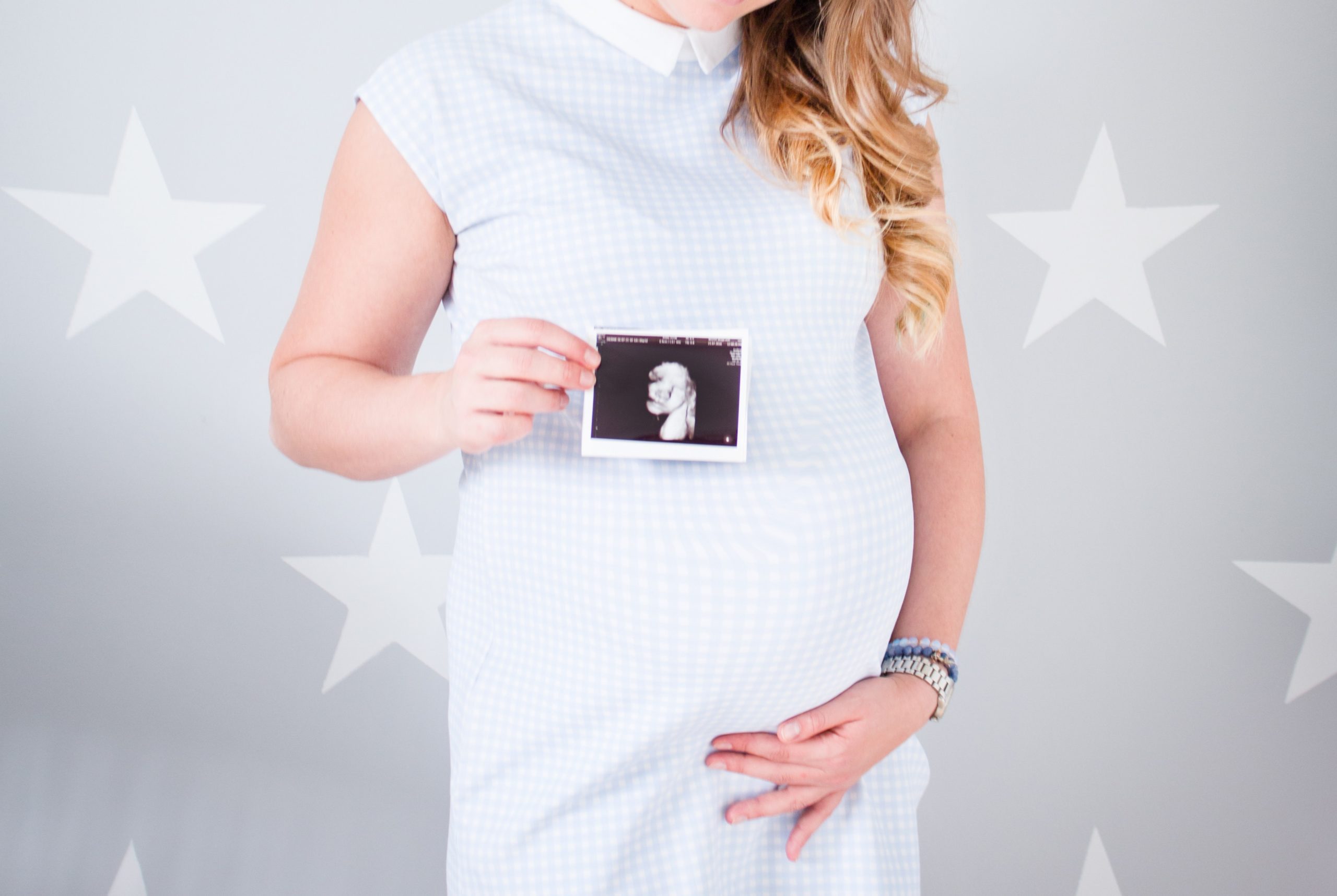 Pulsenmore desarrolló un sistema que permite ver el estado del bebé en el útero de con el celular. Foto: Dominika Roseclay/Pexels.