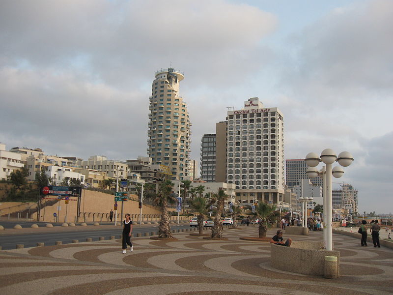 El paseo marítimo de Tel Aviv, Israel. Foto: Ori/Attribution, via Wikimedia Commons.