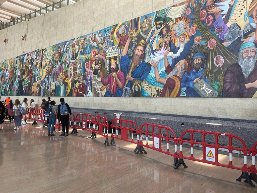 El mural llegó a Israel de la mano de ILAN, Israel + Latin America Network, una organización que busca fortalecer las relaciones entre Latinoamérica e Israel. Foto: ILAN Spokesperson.