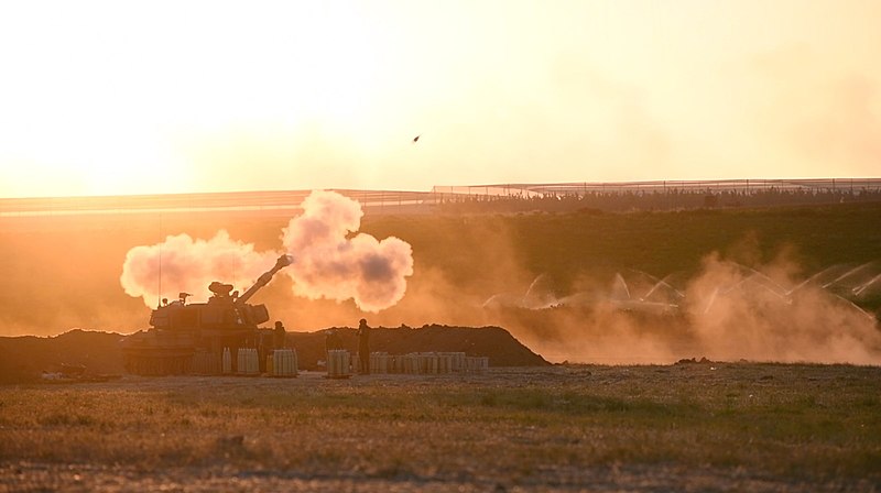 Fuerzas de artillería y vehículos blindados en la frontera de la Franja de Gaza durante la operación israelí Guardián de los Muros, el 19 de mayo de 2021. Foto: IDF Spokesperson's Unit.