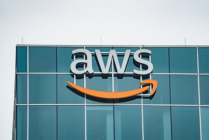 La oficina de Amazon Web Services (AWS) en Houston, Texas. Foto: Tony Webster de Minneapolis, Minnesota, Estados Unidos/CC POR 2.0, vía Wikimedia Commons.