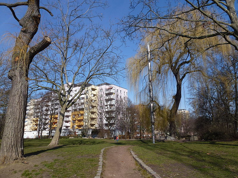 El parque Böcklerpark, en el barrio de Kreuzberg, zona en la que se produjo el incidente del turista israelí en Berlín. Foto: Fridolin freudenfett/CC BY-SA 4.0, via Wikimedia Commons.
