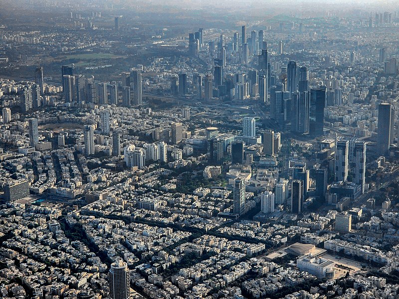 Vista aérea de la ciudad de Tel Aviv, Israel. Foto: Ynhockey/CC BY-SA 4.0, via Wikimedia Commons.