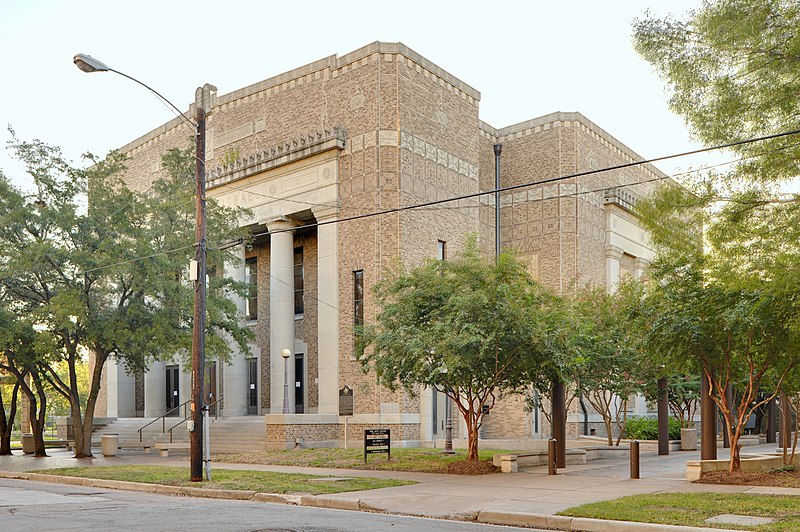 El edificio del Templo Beth Israel en 2010, ubicado en 3517 Austin St., Houston (Texas, Estados Unidos). Foto: Ed Uthman, Houston, Texas, USA/ CC BY 3.0, via Wikimedia Commons.