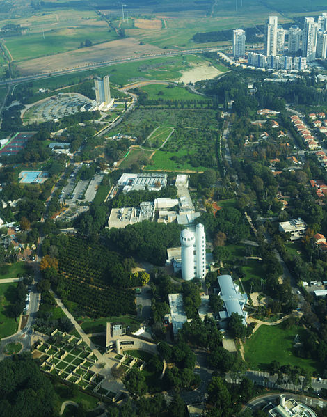 Vista aérea del Instituto Weizmann de Ciencias. Foto: Amos Meron/CC BY-SA 3.0, via Wikimedia Commons.