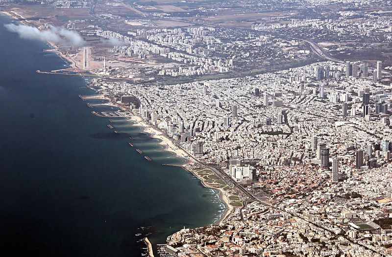 Vista aérea de Tel Aviv, Israel. Foto: Raimond Spekking/Wikimedia Commons.
