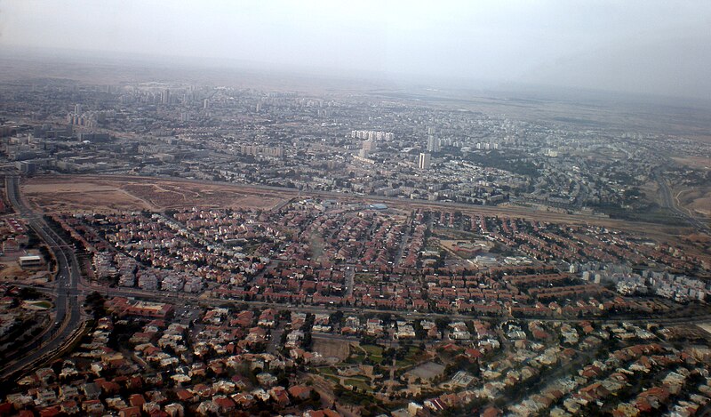 Foto aérea de Beersheba, la ciudad en la que se inagura el nuevo centro de innovación israelí. Foto: Chumchum14/CC BY-SA 3.0, via Wikimedia Commons.