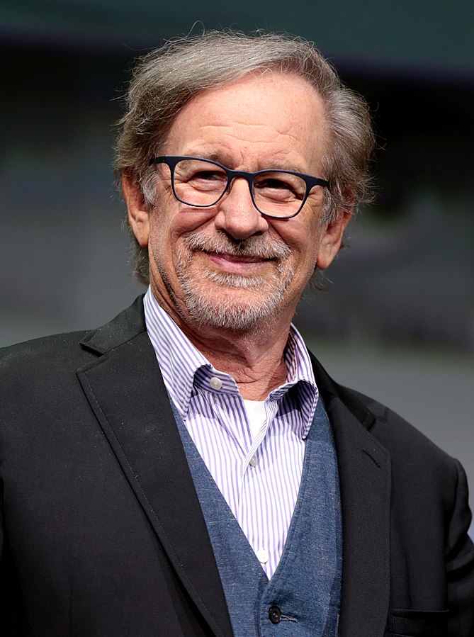 Steven Spielberg hablando en la Comic-Con International 2017 en San Diego, California. Foto: Gage Skidmore, CC BY-SA 3.0 , via Wikimedia Commons.