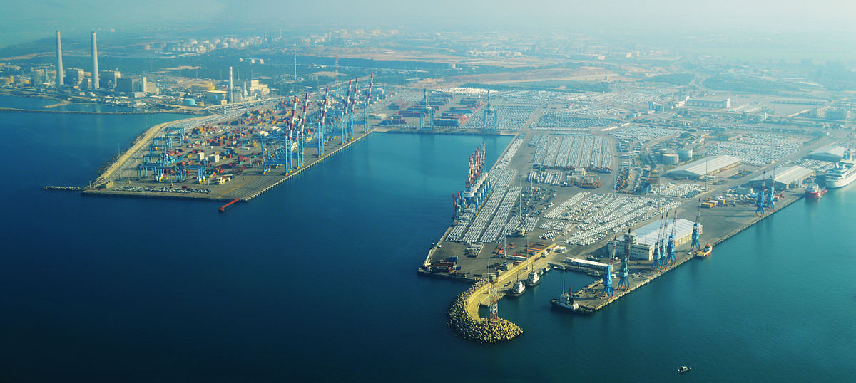 Vista aérea del puerto de Ashdod. Foto: Amos Meron, CC BY-SA 3.0, via Wikimedia Commons.