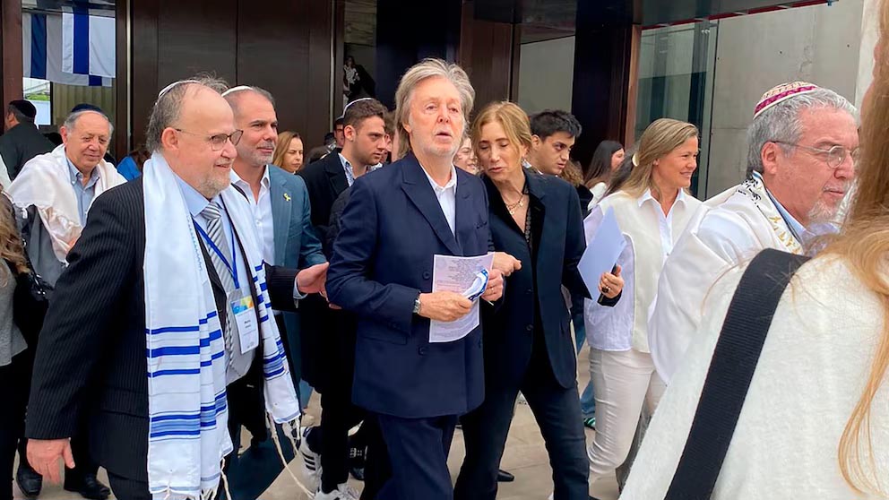 Paul McCartney celebrated Yom Kippur in a synagogue in Chile